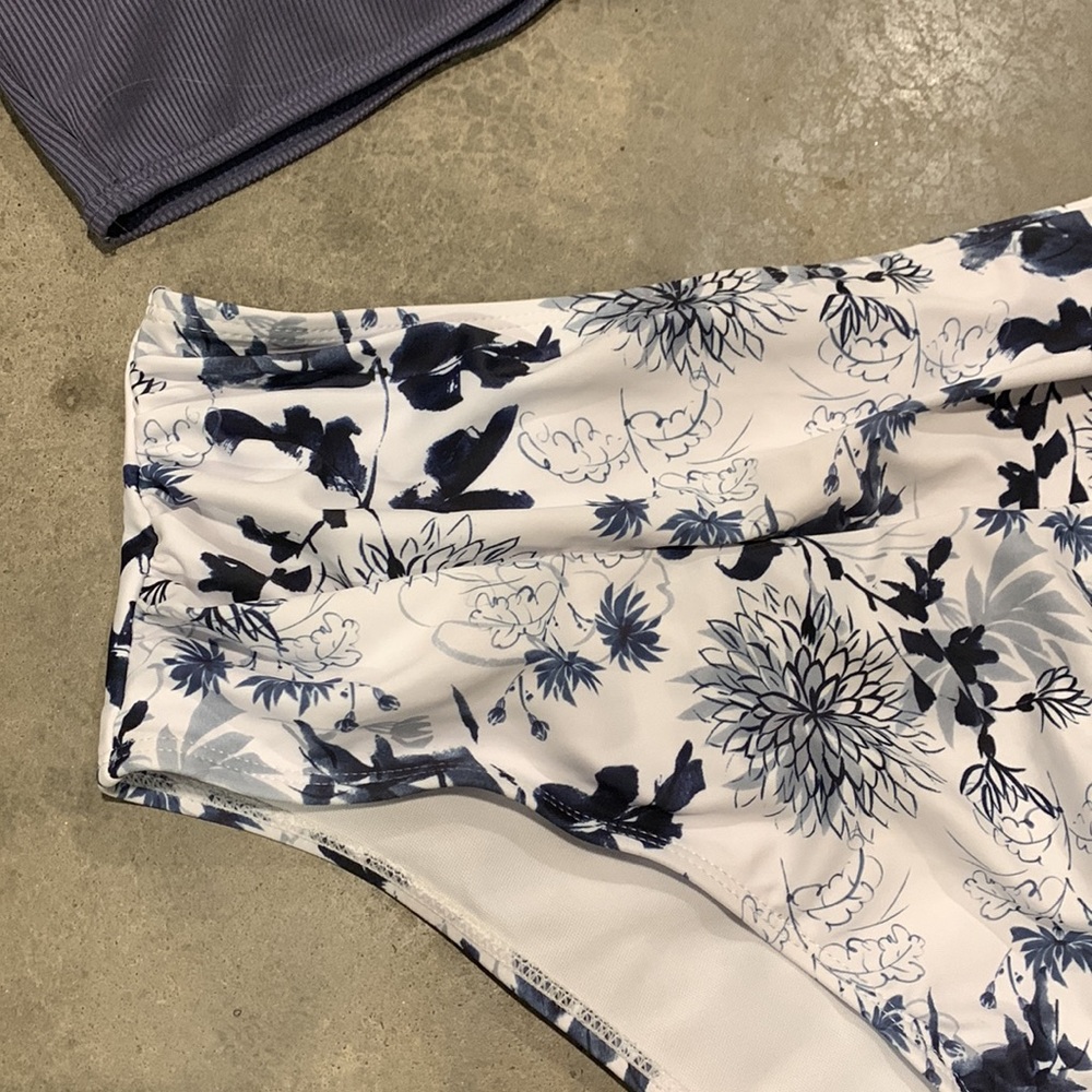 High Waist Bikini - Picture 4 of 5